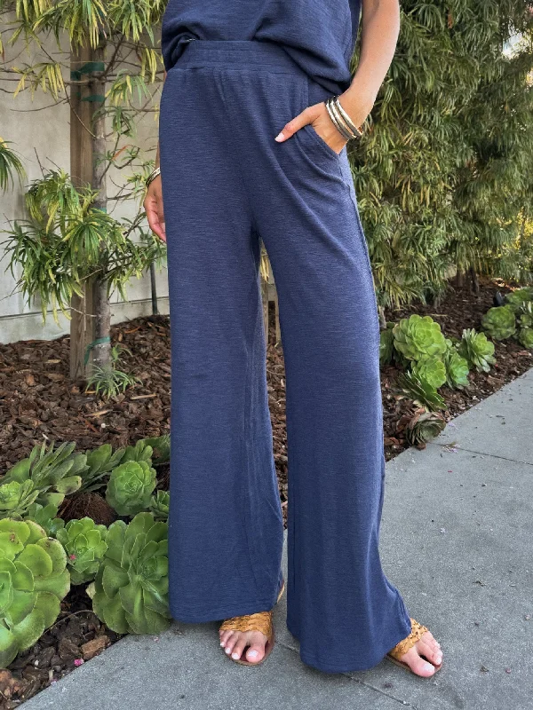 Easy Going Knit Pants in Navy Effortless Style, Endless Impact