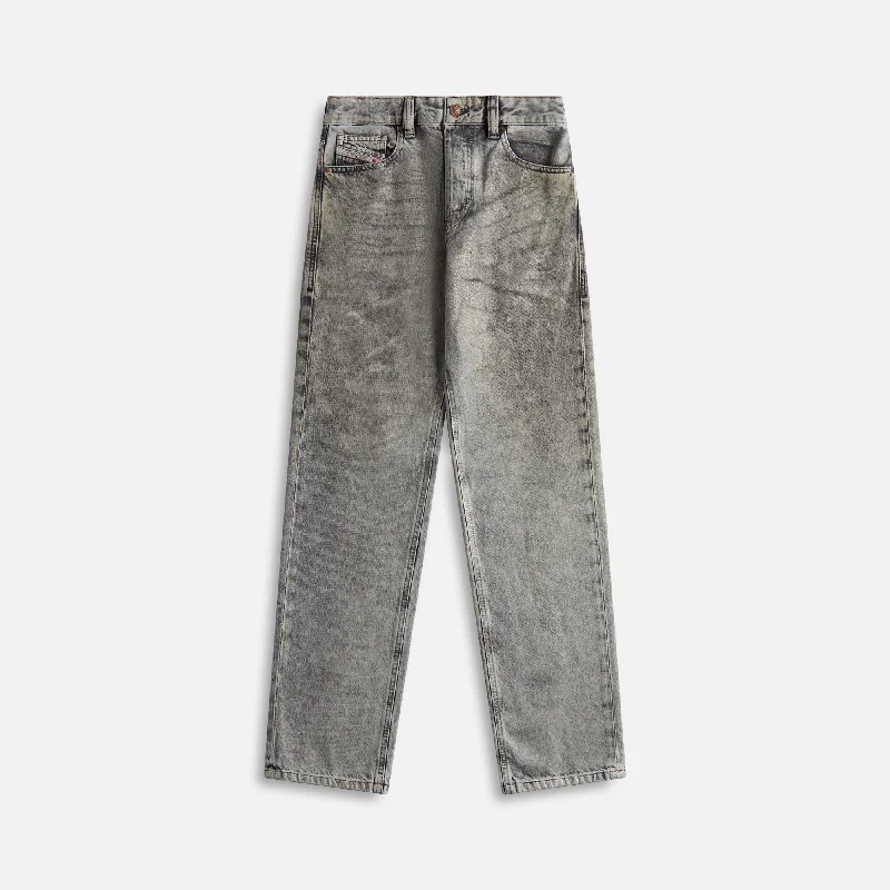 Diesel 1988 D-Ark S7 Jean - Silver Luxury Fashion