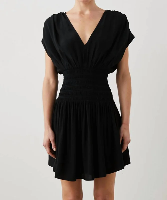 Siera Dress In Black Daily Deals